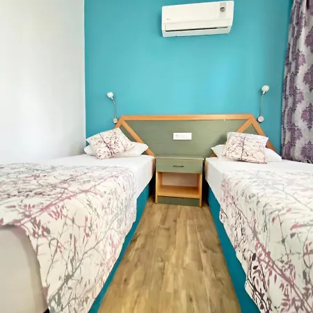 Zehra Tatil Koeyue Oludeniz