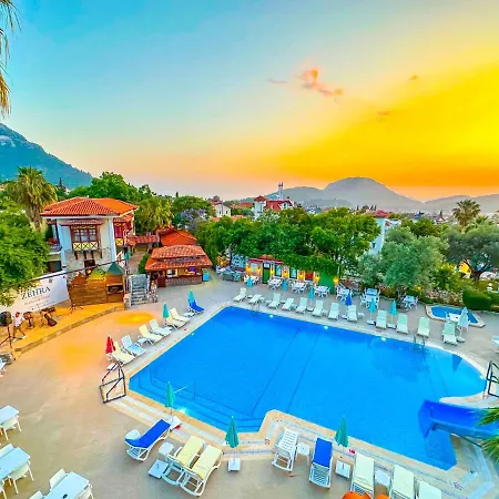Zehra Tatil Koeyue
