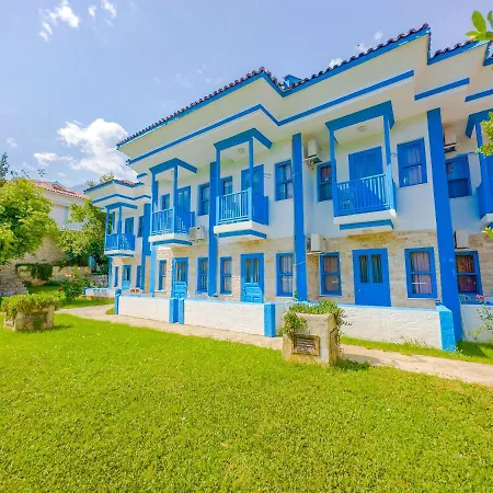 Zehra Tatil Koeyue Szálloda 4*